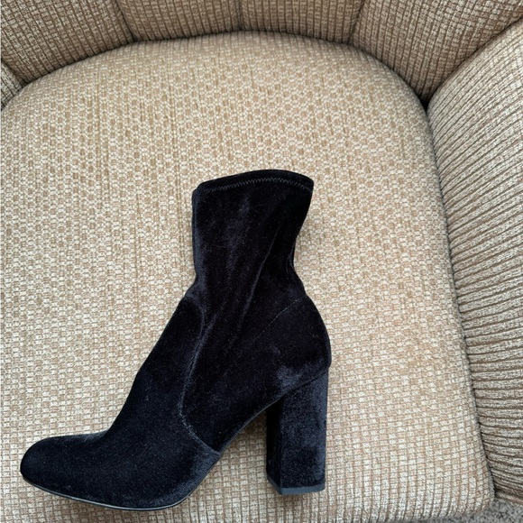 Lord & Taylor 424 Grant Velvet Sockboots - Picture 5 of 5